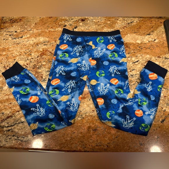Cuddl Duds Children’s Pajama Set, Size 10 - Picture 4 of 6